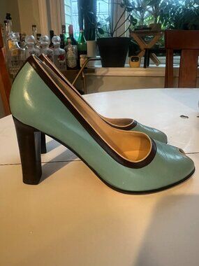 Vintage Bally Robins Egg Blue Spectator Heels Size 35